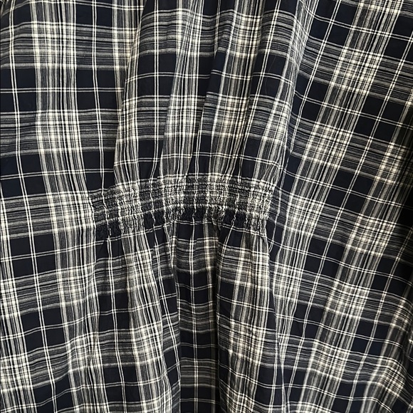 Sonoma Navy and White Checkered Tunic with smocking 2X - Picture 5 of 5